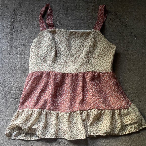 Paper Cranes floral flowy tank top - Picture 4 of 4